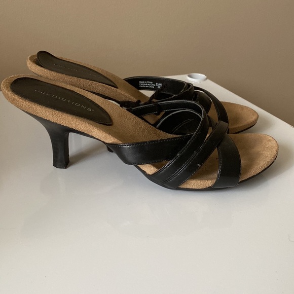 Sandals with heel - Picture 2 of 5